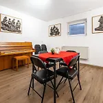 Gaestehaus Дом отдыха *
