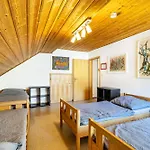Gaestehaus Дом отдыха *